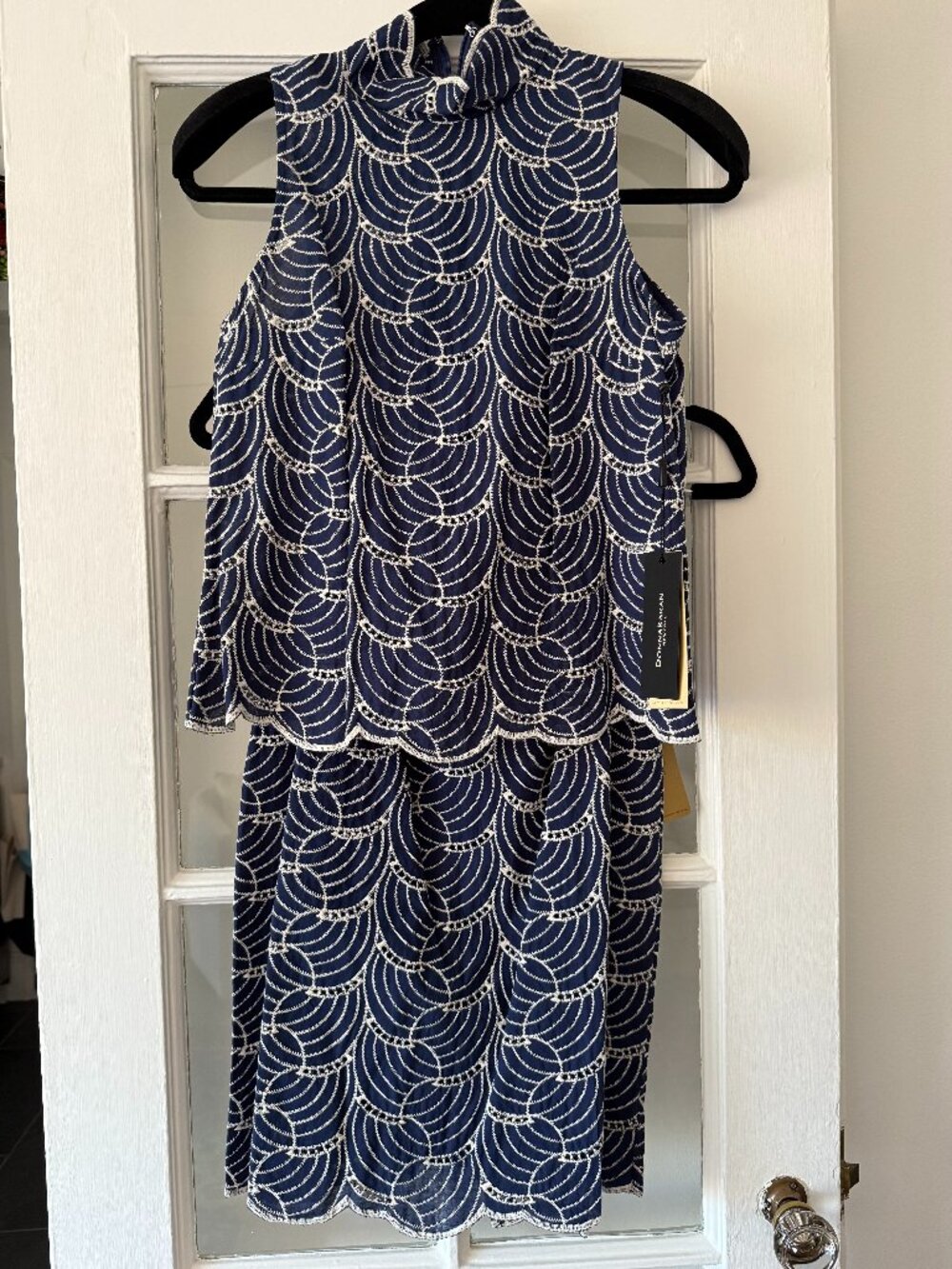 Donna Karan NY Scallop Embroidered Top and Skirt Size 2 Cotton